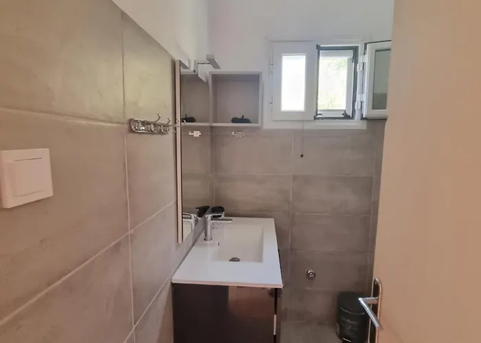Apartment Seaside Garden House 7 *